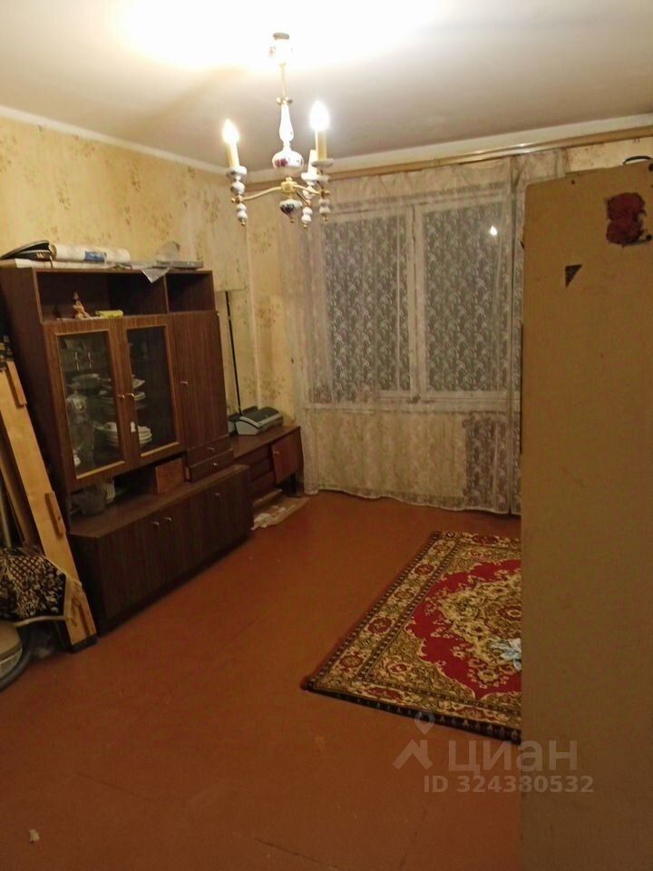 Продажа 3-комн квартиры на вторичном рынке пос. Сергиевский, улица Центральная, 38