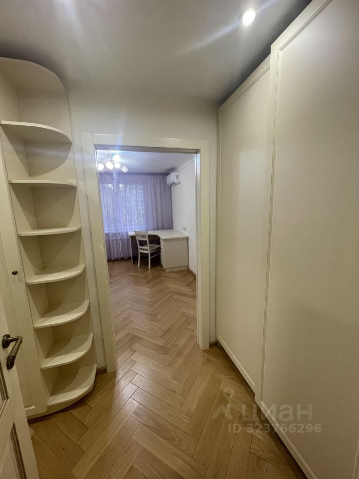 Продажа 4-комн квартиры на вторичном рынке улица Полины Осипенко, 16