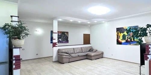 3-комн квартира улица Твардовского, 4К4