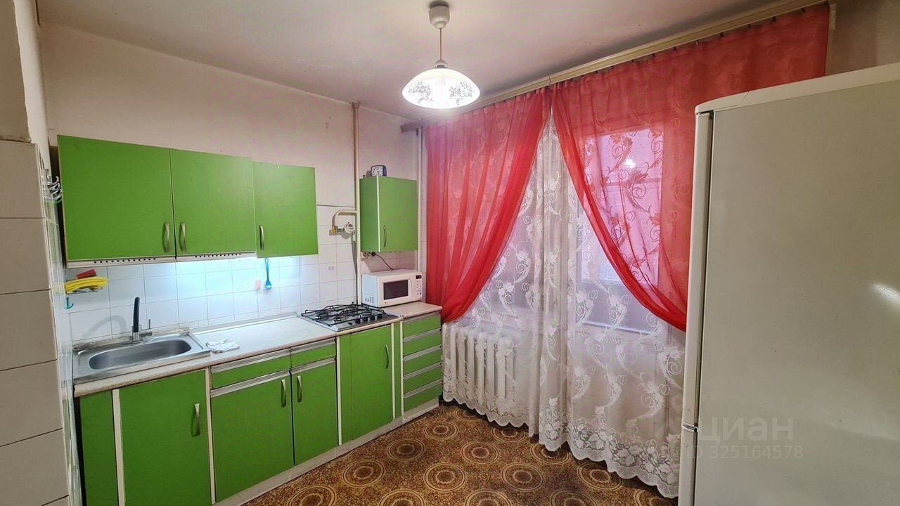 Продажа 1-комн квартиры на вторичном рынке Большие Дворы пгт, улица Крупской, 18