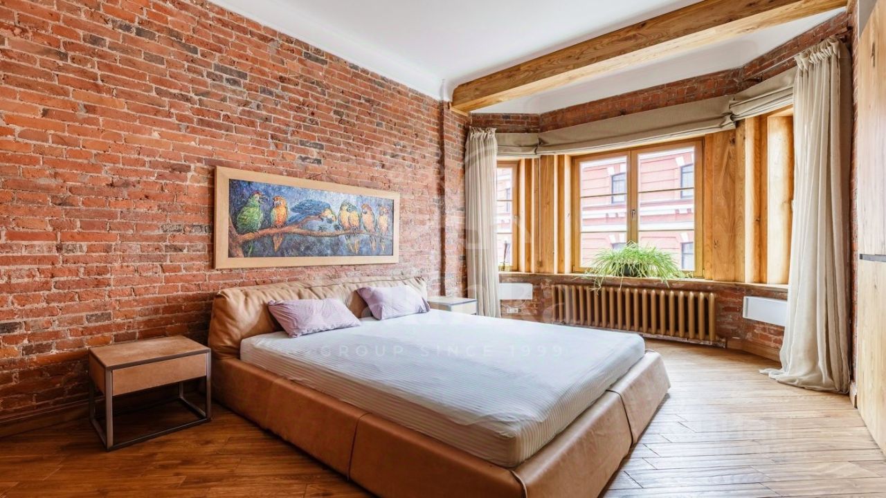 Продажа 3-комн квартиры на вторичном рынке Малая Бронная улица, 30/1