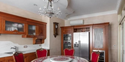 4-комн квартира Александра Невского ул,  д. 27