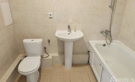 Продажа 1-комн квартиры на вторичном рынке Мукомольный проезд,  д. 2