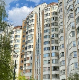 Продажа 1-комн квартиры на вторичном рынке улица Дмитриевского,  д. 23