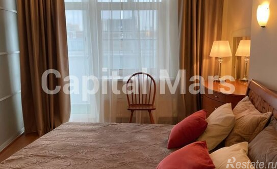 Аренда 4-комн квартиры на вторичном рынке Новорязанская улица,  д. 30А