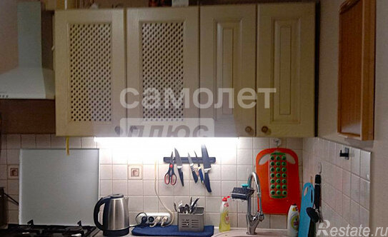 Продажа 1-комн квартиры на вторичном рынке Лобня г, Некрасова ул,  д. 4