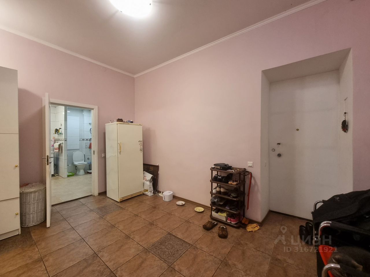 Продажа 3-комн квартиры на вторичном рынке Невский проспект, 139