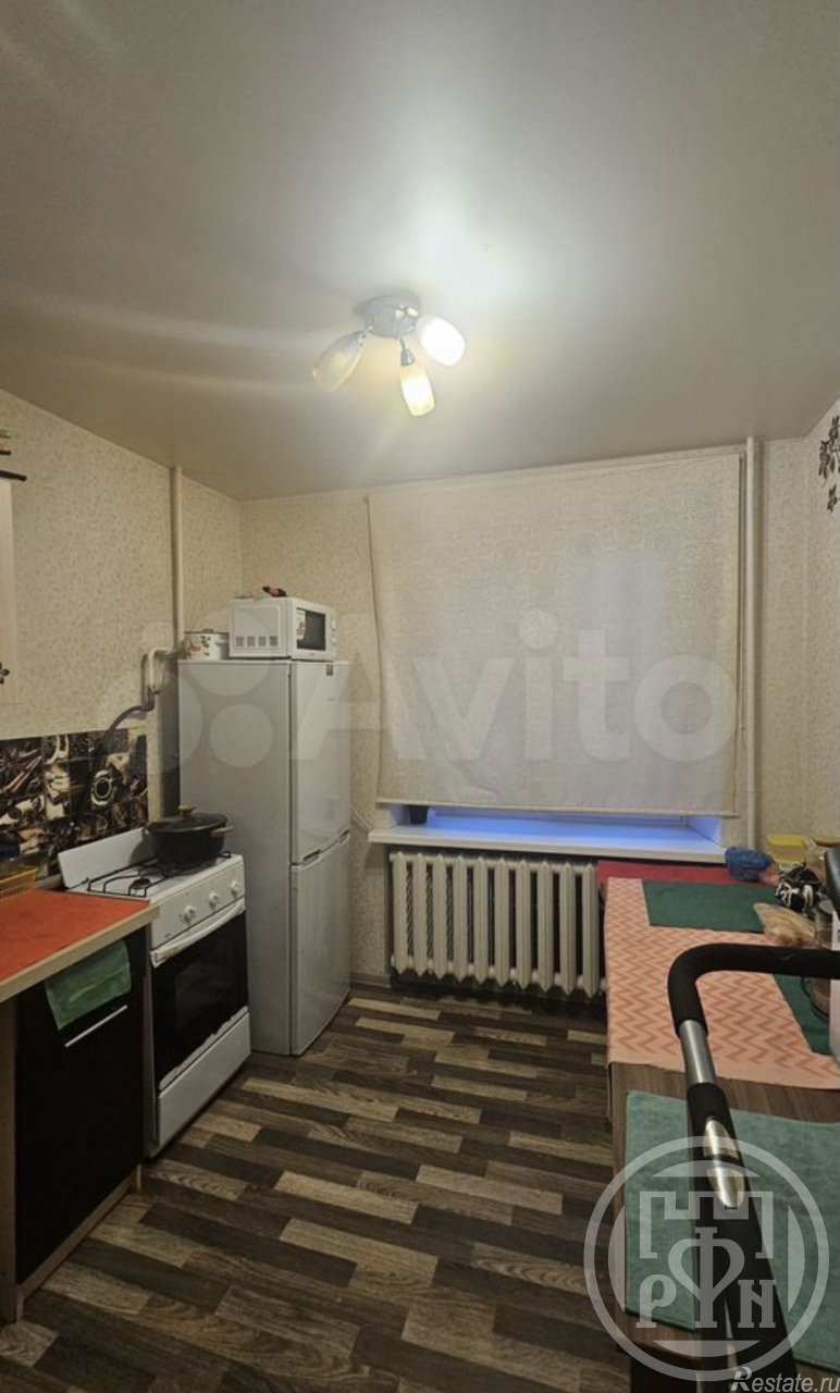 Продажа 1-комн квартиры на вторичном рынке Петергоф г., Гостилицкое шос.,  д. 17,  к. 1