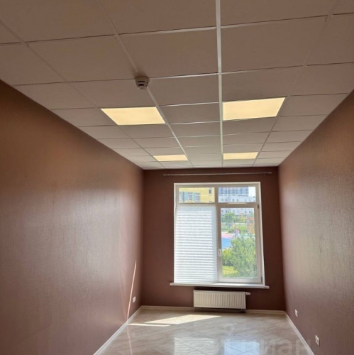 Помещение свободного назначения Аэродром, улица Авиатриссы Зверевой,  д. 14