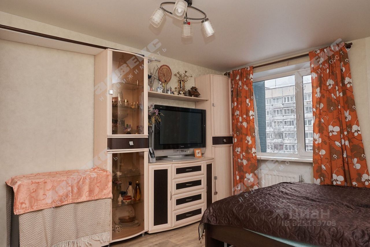 Продажа 2-комн квартиры на вторичном рынке Северный проспект, 8К1