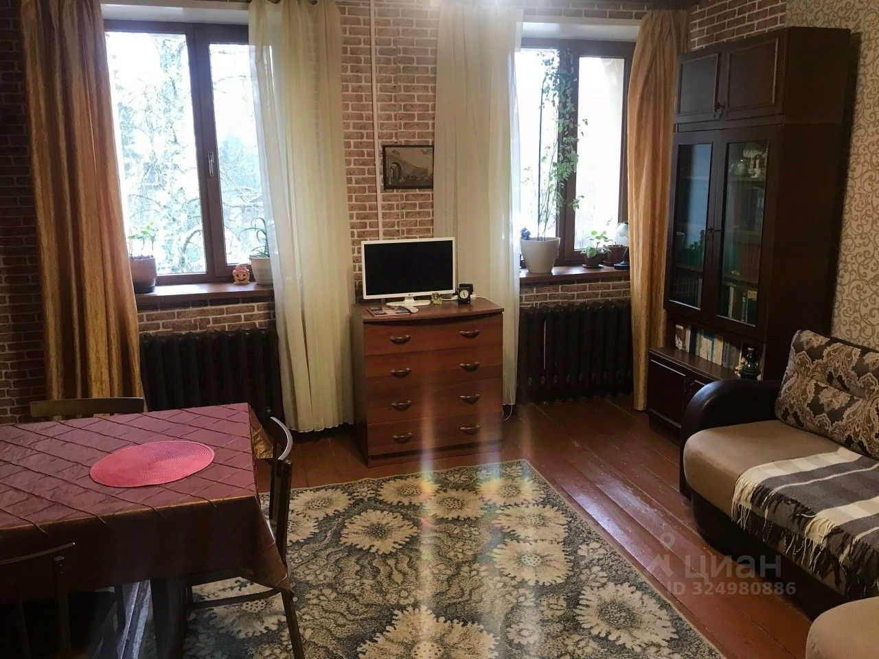 Продажа 2-комн квартиры на вторичном рынке пос. Красава, улица Комсомольская, 7