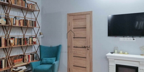 2-комн квартира ул Декабристов,  д. 31