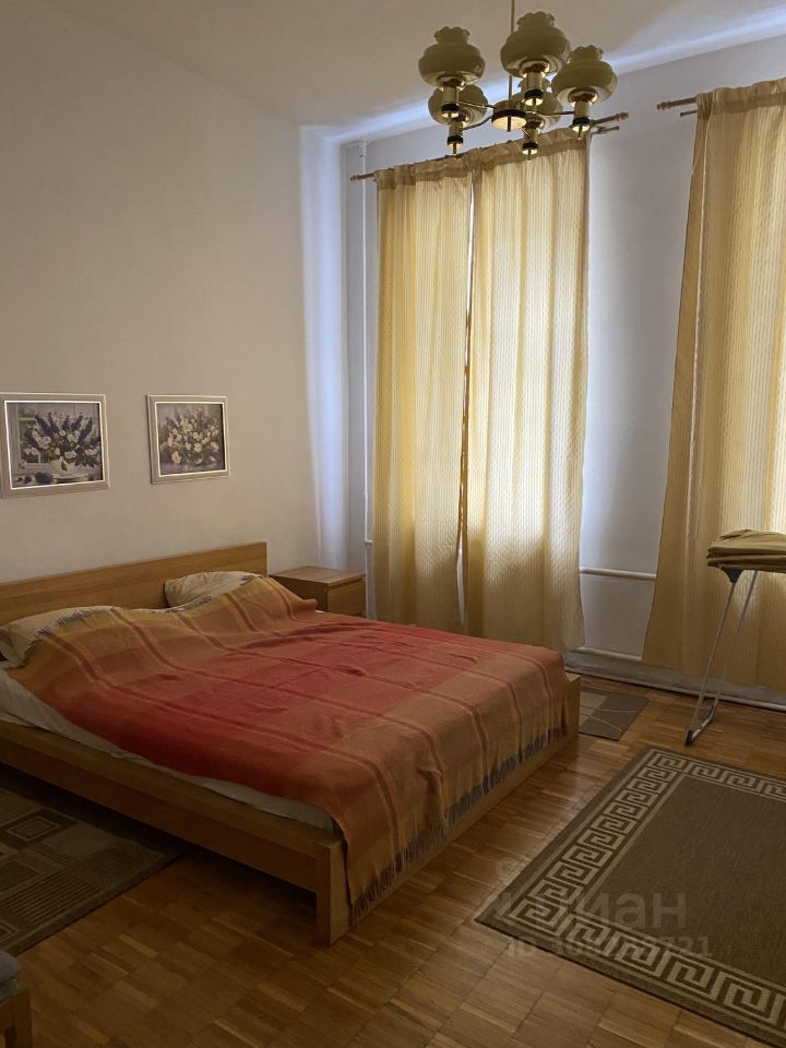 Аренда 2-комн квартиры на вторичном рынке Большой Харитоньевский переулок, 12А