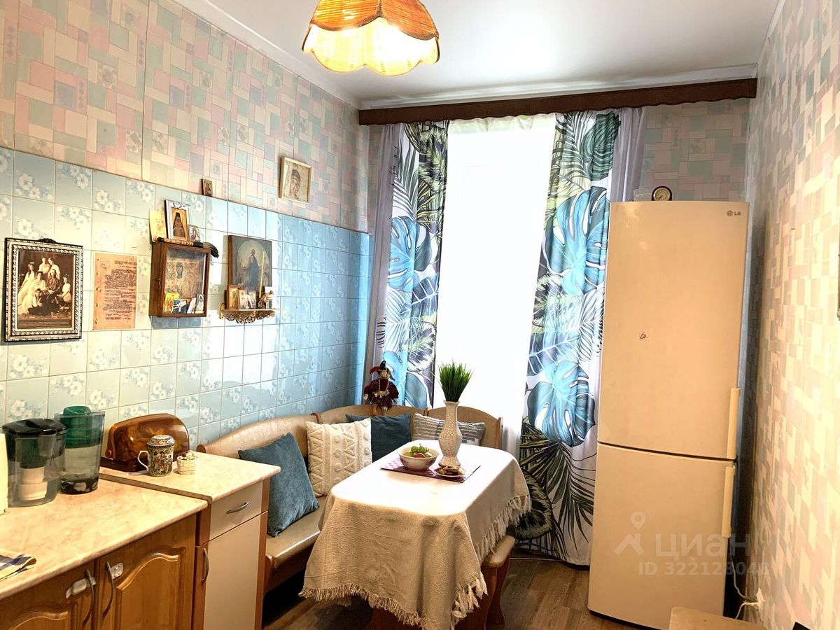Продажа 2-комн квартиры на вторичном рынке улица Опочинина, 3