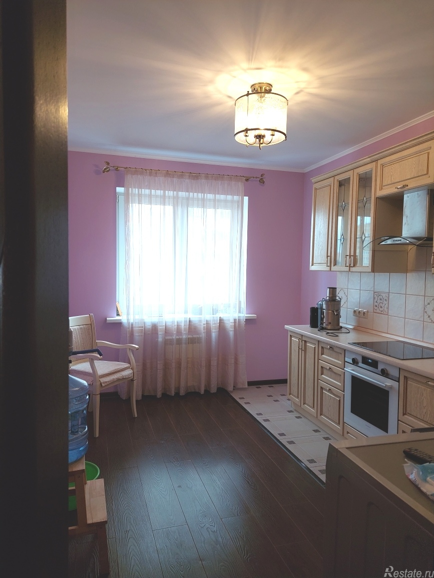 Продажа 2-комн квартиры на вторичном рынке Солнечный мкр., Лучистая ул., 2