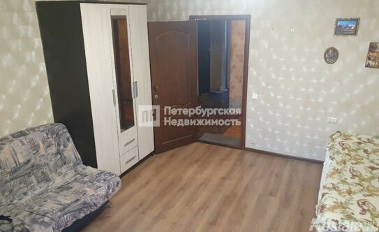 Продажа 3-комн квартиры на вторичном рынке улица Харченко,  д. 17