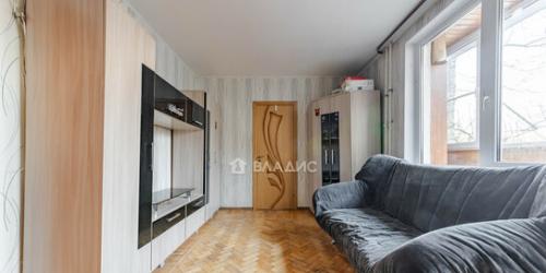 4-комн квартира ул Седова,  д. 103