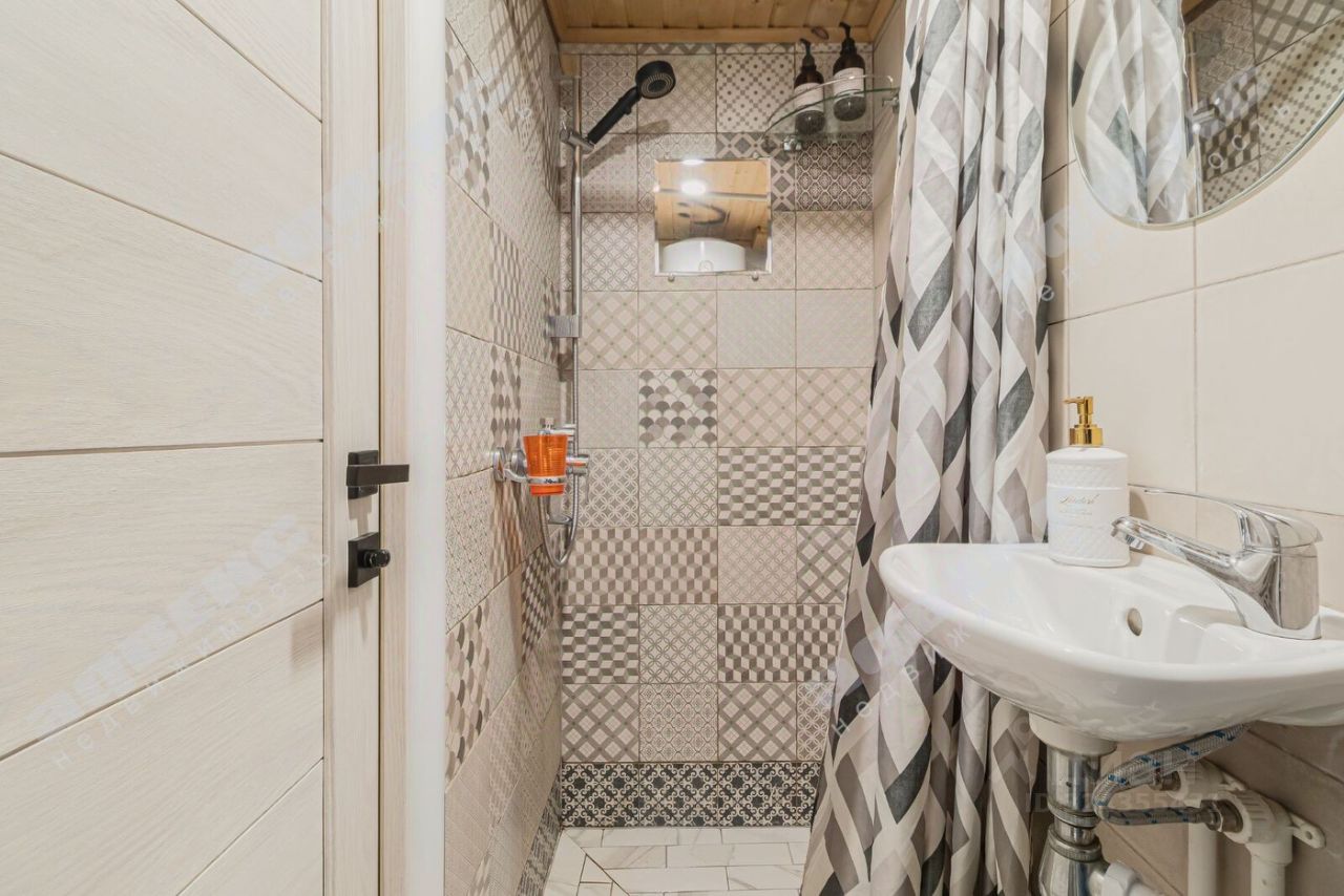 Продажа 1-комн квартиры на вторичном рынке Греческий проспект, 11