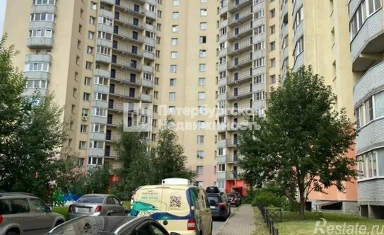 Продажа 1-комн квартиры на вторичном рынке Мурино, ул Оборонная,  д. 2,  к. 4