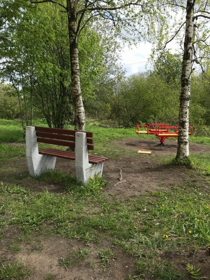 Продажа 1-комн квартиры на вторичном рынке д. Лесколово, улица Красноборская, 61