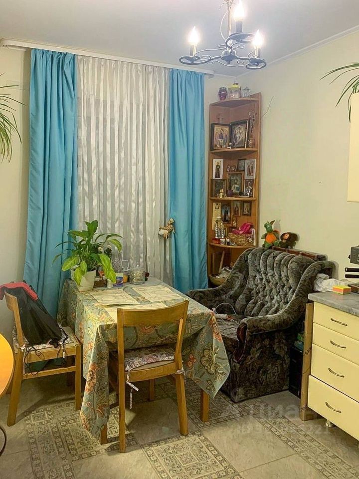 Продажа 1-комн квартиры на вторичном рынке Петергофское шоссе, 72к4