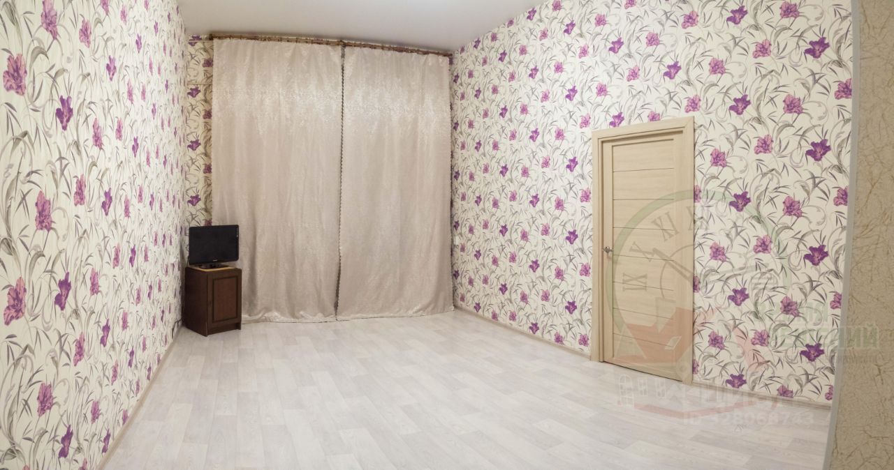 Продажа 2-комн квартиры на вторичном рынке Загорянский пгт, улица Розы Люксембург, 6