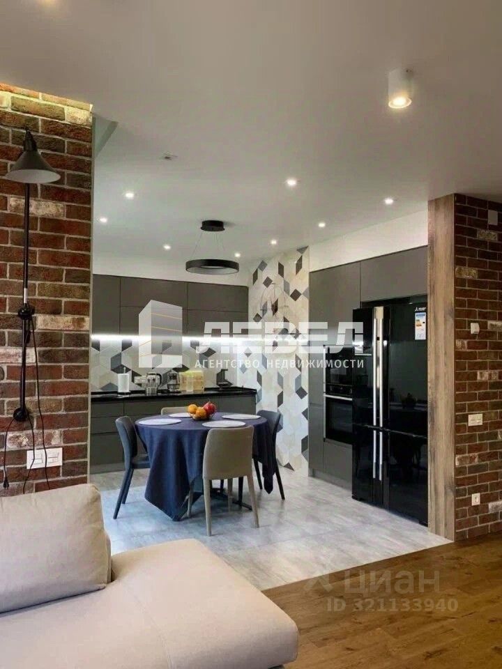 Продажа 3-комн квартиры на вторичном рынке Западный мкр, улица Лунная, 25к3