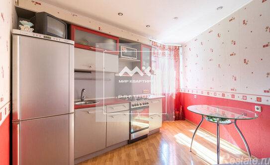 Продажа 2-комн квартиры на вторичном рынке Звёздная улица,  д. 20