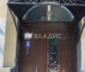 Продать Квартиры вторичка Чистопрудный бульвар   