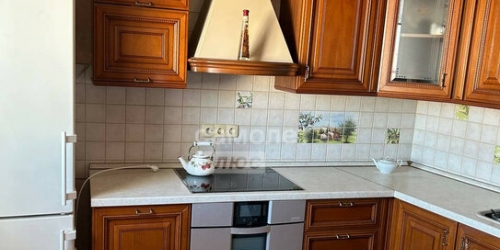 2-комн квартира Изюмская улица,  д. 43