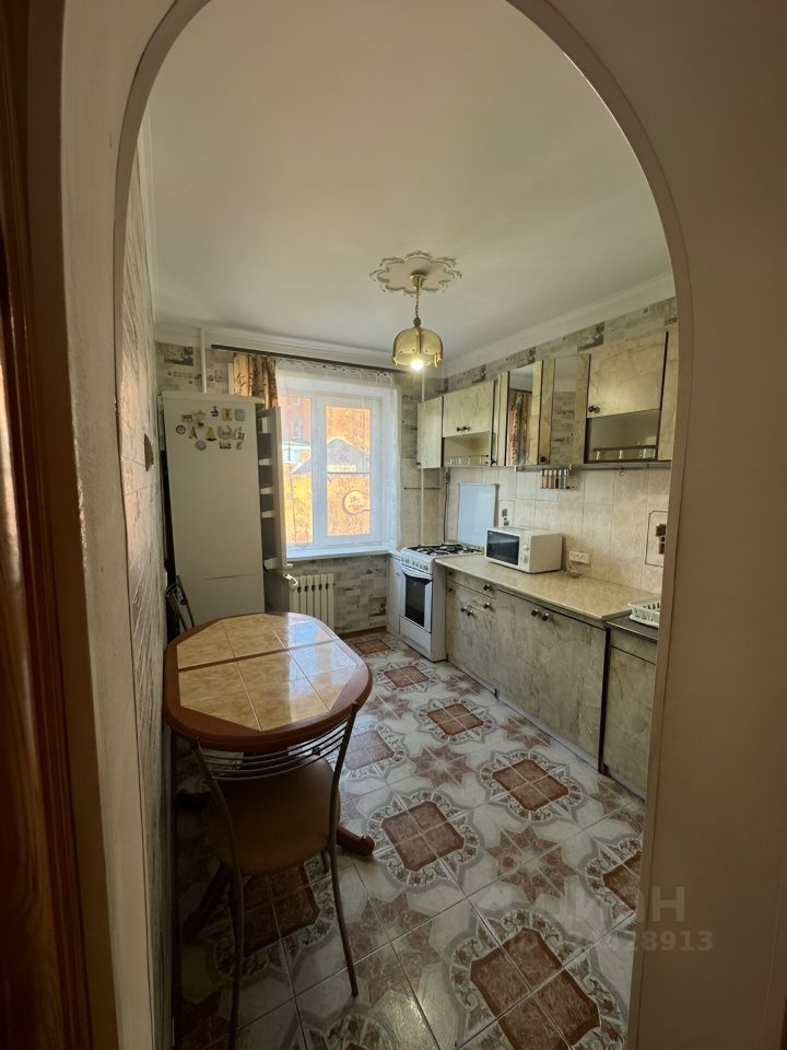 Продажа 3-комн квартиры на вторичном рынке Климовск мкр, улица Советская,  д. 13А