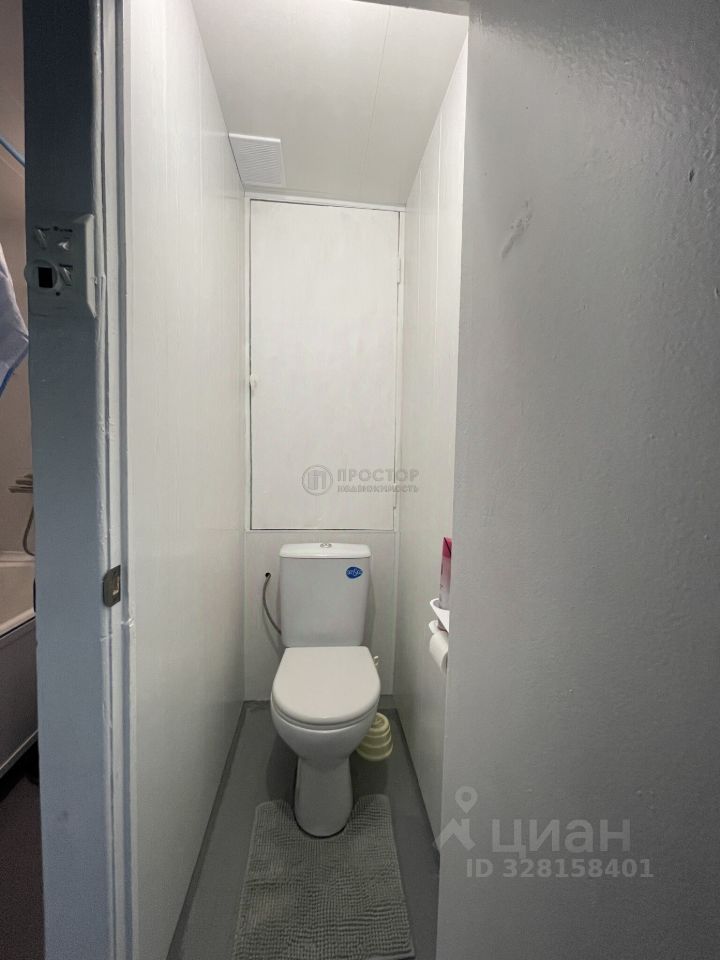 Продажа 2-комн квартиры на вторичном рынке улица Медиков, 16