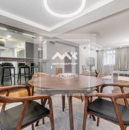 Продажа 5-комн квартиры на вторичном рынке Мичуринская улица,  д. 4