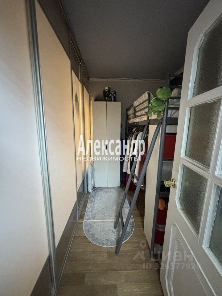 Продажа 1-комн квартиры на вторичном рынке Кировск, Ладожская улица, 4