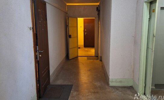 Продажа 1-комн квартиры на вторичном рынке Яхтенная улица,  д. 42