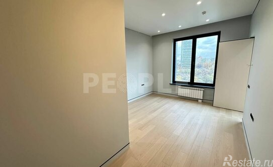 Продажа 3-комн квартиры на вторичном рынке улица Сергея Бондарчука