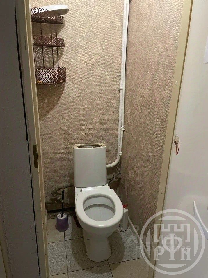 Продажа комнаты Ждановская набережная, 7