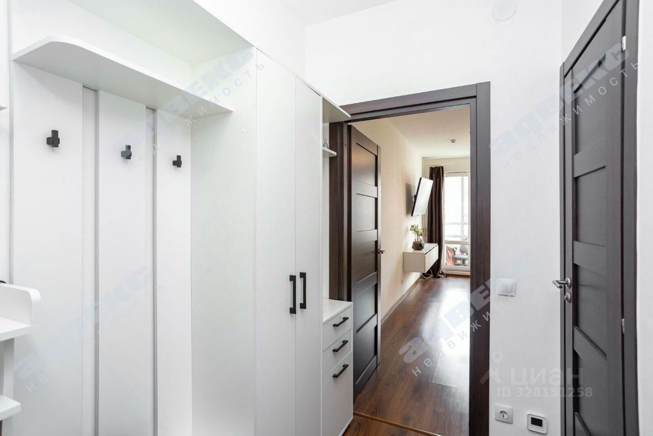 Продажа студии улица Верхне-Каменская,  д. 7к1