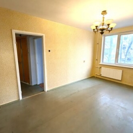 Продажа 3-комн квартиры на вторичном рынке ул Тельмана,  д. 52