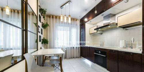 3-комн квартира ул Центральная,  д. 8,  к. 1