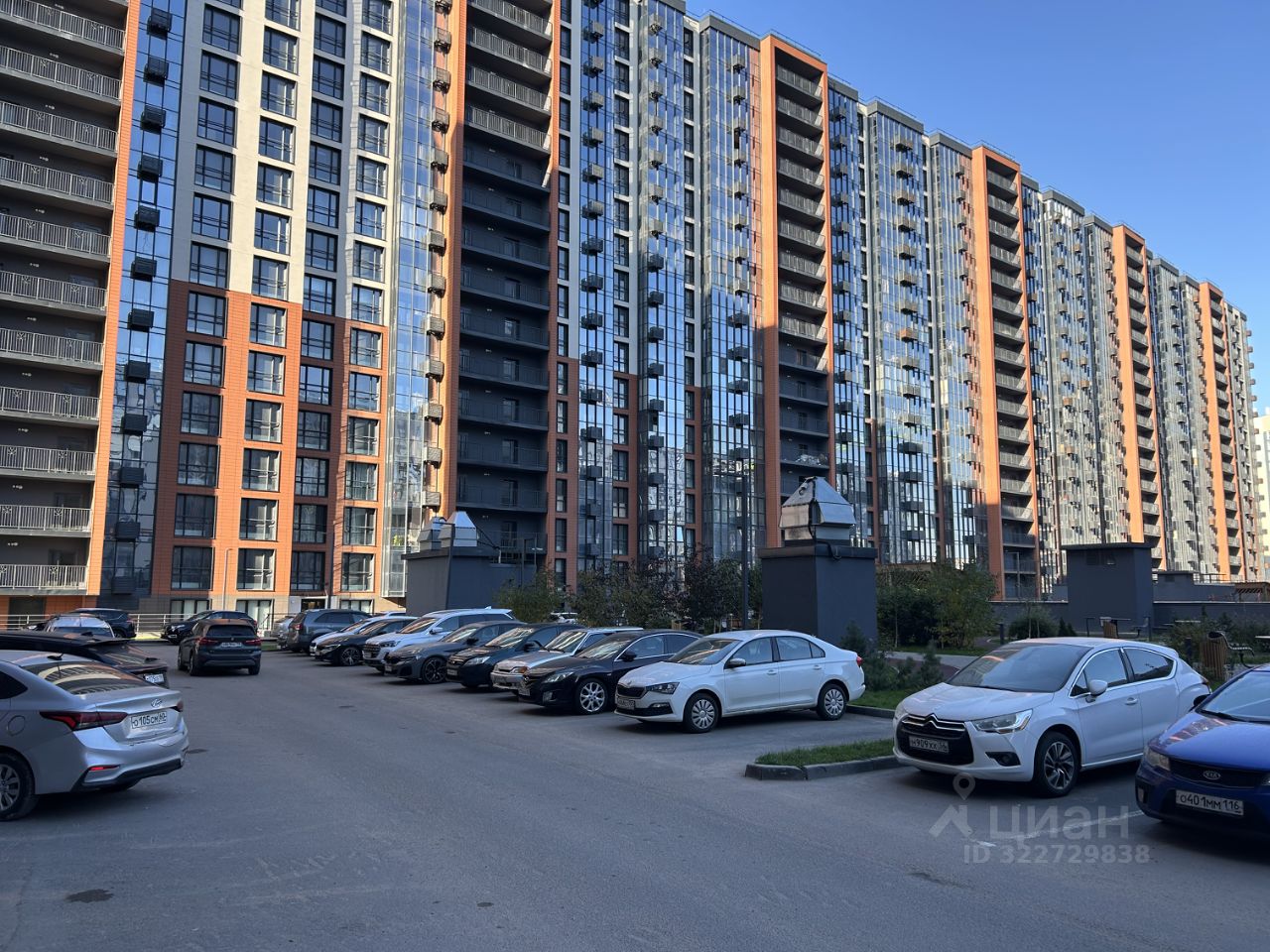 Продажа 3-комн квартиры на вторичном рынке бульвар Головнина, 3к1