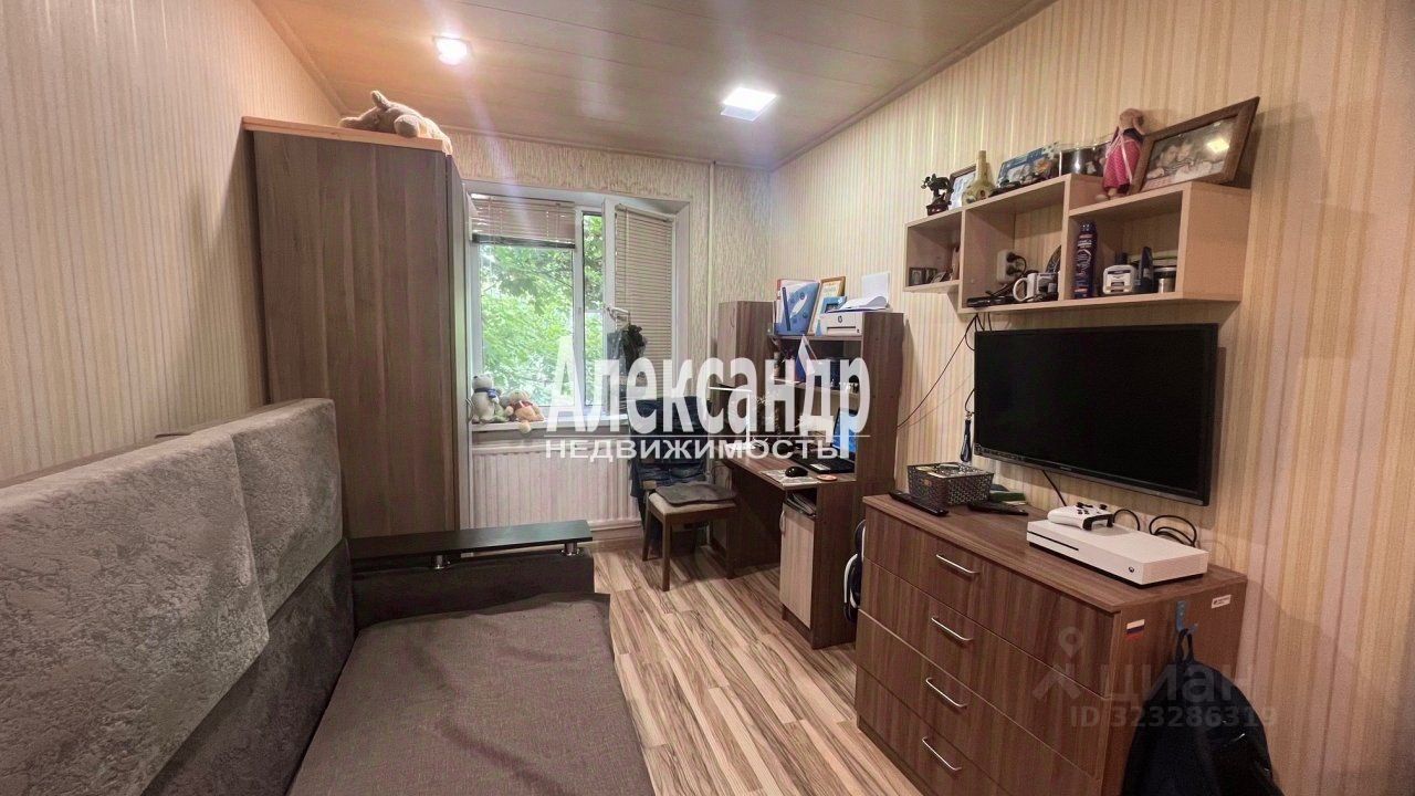 Продажа 3-комн квартиры на вторичном рынке Выборг, улица Рубежная, 18