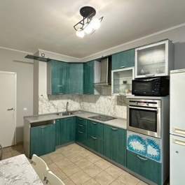 Продажа 3-комн квартиры на вторичном рынке Зенино, Каштановая улица,  д. 6/2