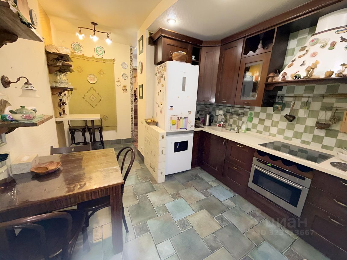 Продажа 3-комн квартиры на вторичном рынке Подольск, Юбилейная улица, 7а