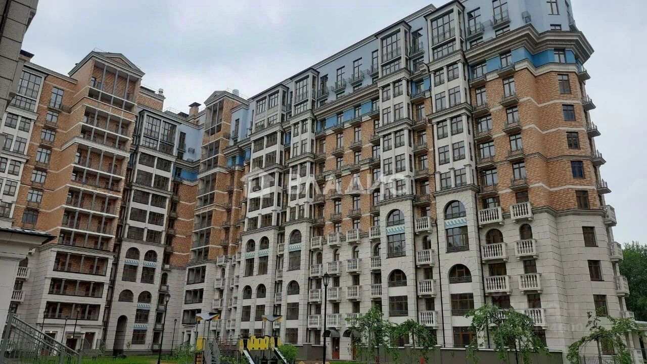 Продажа 2-комн квартиры на вторичном рынке Город-событие мкр, с. Лайково, 68