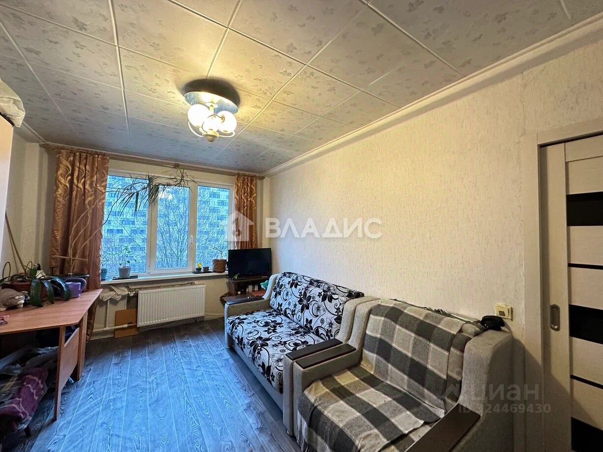 Продажа 2-комн квартиры на вторичном рынке проспект Большевиков, 79К1