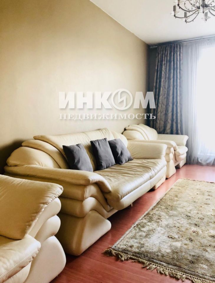 Продажа 3-комн квартиры на вторичном рынке улица Инессы Арманд, 8/17
