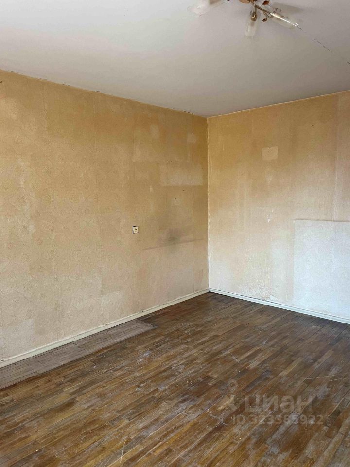 Продажа 2-комн квартиры на вторичном рынке улица Добровольцев, 26