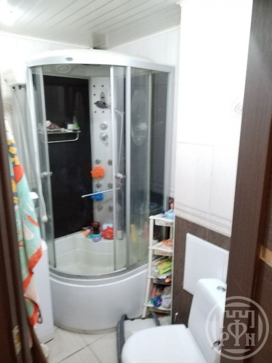 Продажа 2-комн квартиры на вторичном рынке Выборг г., Спортивная ул. ,  д. 8