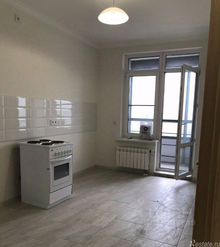 Продажа 3-комн квартиры на вторичном рынке улица Константина Федина,  д. 13